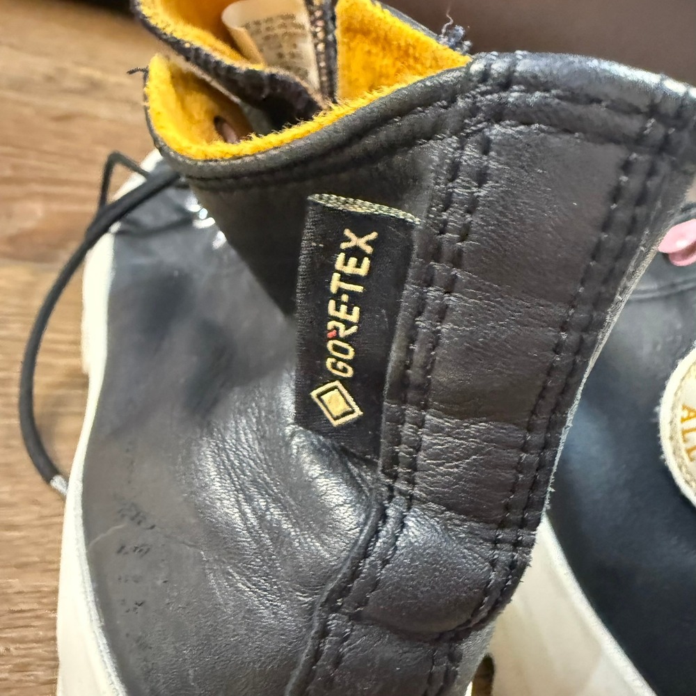 Converse Chuck Taylor Women's Gore-Tex Lugged Boot, Size 8 Waterproof Black - Picture 13 of 15